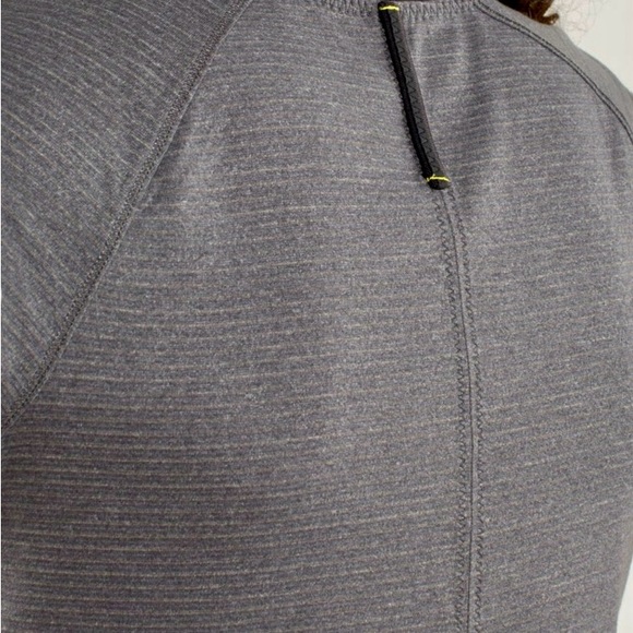 Lululemon Race Me Short Sleeve - Picture 4 of 5
